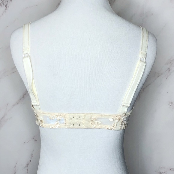 Vintage La Perla Ivory Sheer Floral Embroidered Demi Cup Brad 32C - Picture 2 of 7